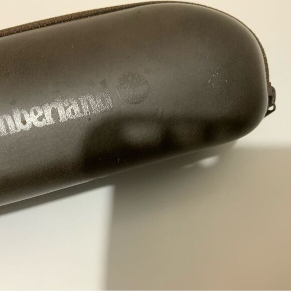 Timberland Brown Zippered Clamshell Structured Glasses Case Vertical - Picture 4 of 5